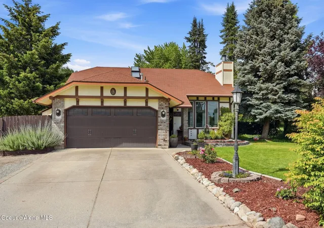 Homes for sale in Spokane Valley, WA | 13823 E Crown Ave, Spokane Valley, WA 99216 | MLS# 26-6652
