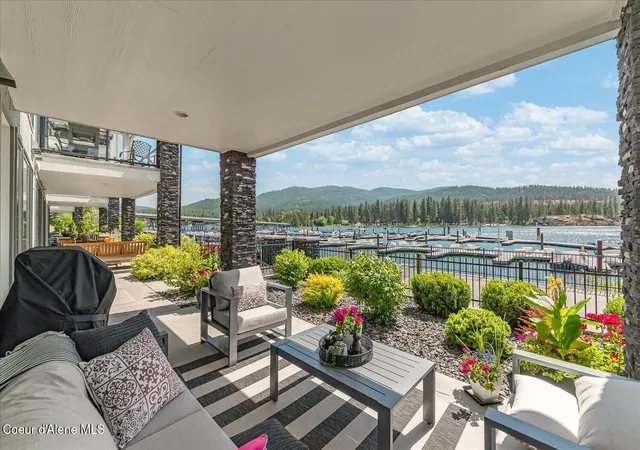 Homes for sale in Post Falls, ID | 447 W Waterside Dr #102, Post Falls, ID 83854 | MLS# 26-6495