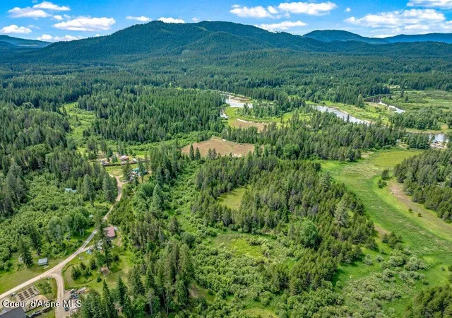 Homes for sale in Priest River, ID | 1965 Mud Gulch Rd, Priest River, ID 83856 | MLS# 26-6469