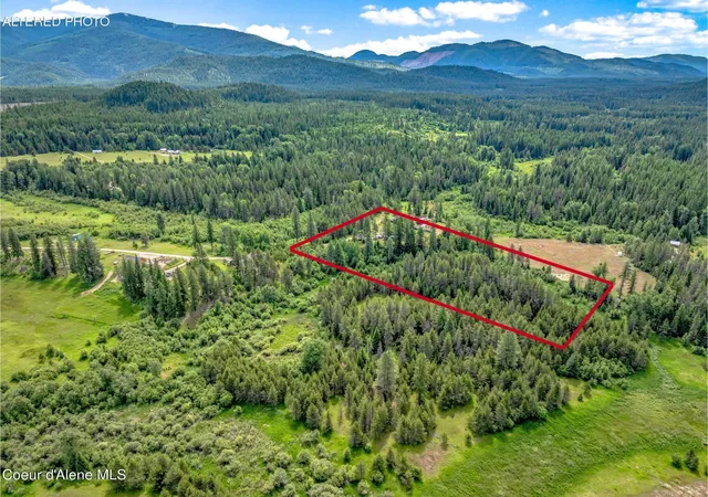 Homes for sale in Priest River, ID | 1965 Mud Gulch Rd, Priest River, ID 83856 | MLS# 26-6469