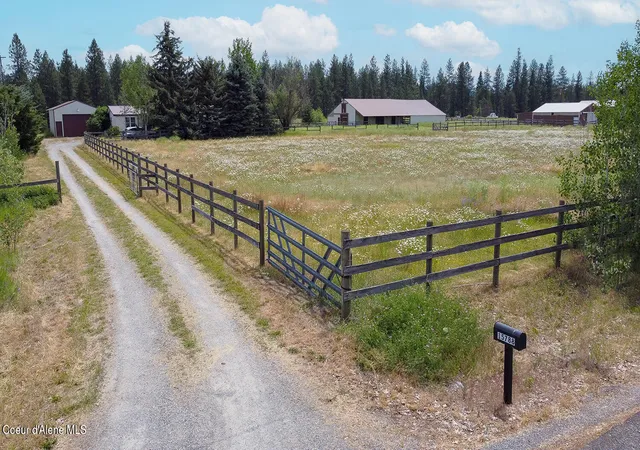 Photo 3 of Manufactured home for sale at 15788 N Singer Rd, Rathdrum, ID 83858 | MLS# 26-6430 | Listing updated on 2026-09-02