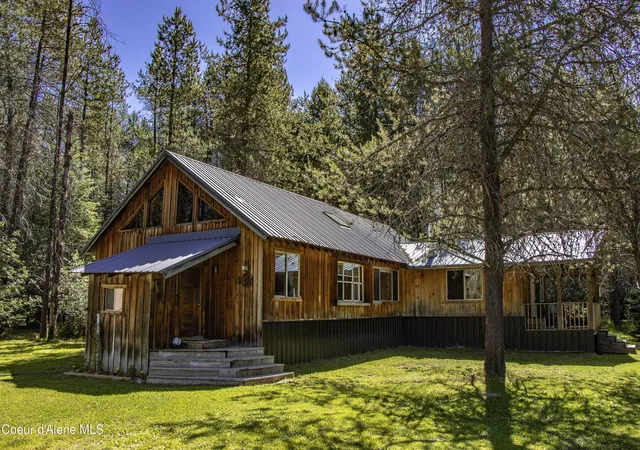 Homes for sale in Priest River, ID | 3446 Lw Quartz Creek Rd, Priest River, ID 83856 | MLS# 26-6461