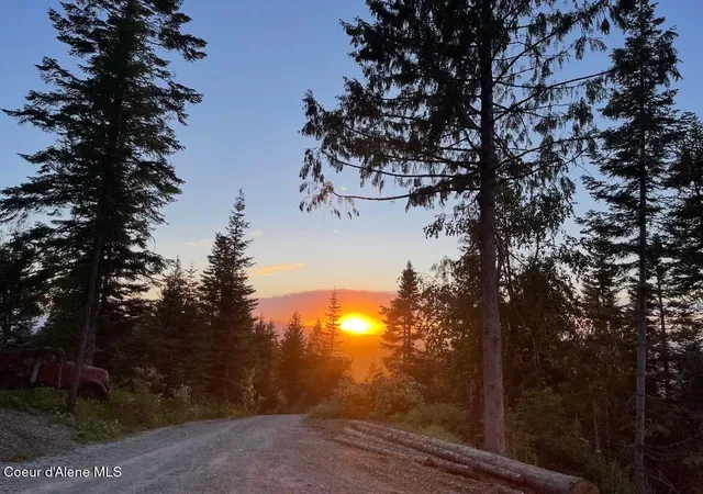 4th image of 20781 N Corbin Hill Rd, Hayden, ID 83835 | MLS# 26-6555