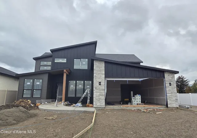 Photo 1 of Single family home for sale at 2428 E Salvation Ct, Post Falls, ID 83854 | MLS# 26-6468 | Listing updated on 2026-10-30