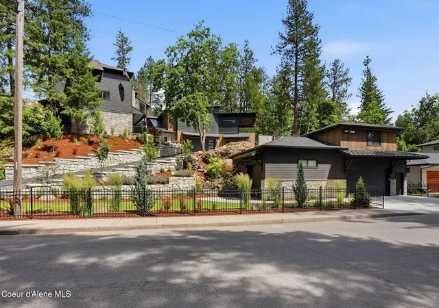 1st image of 630 S 14th St, Coeur D'alene, ID 83814 | MLS# 26-6581