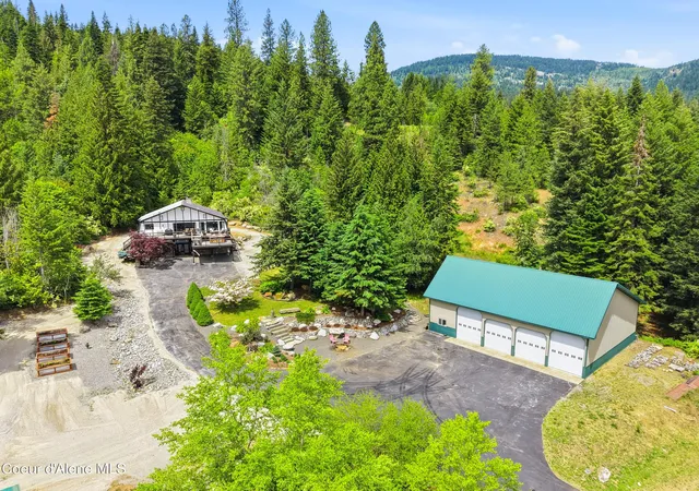 Homes for sale in Rathdrum, ID | 8973 W Barrett Dr, Rathdrum, ID 83858 | MLS# 26-6573