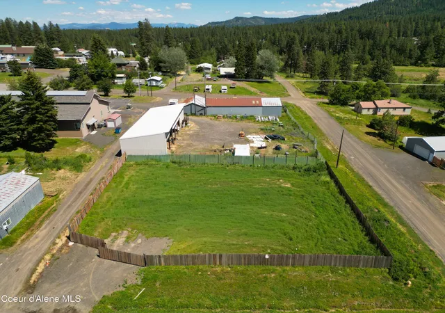 Homes for sale in Plummer, ID | 866 E St, Plummer, ID 83851 | MLS# 26-7111