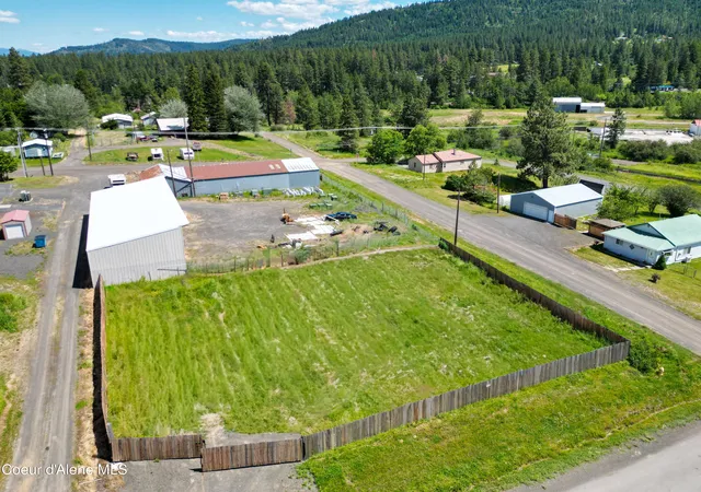 3rd image of 866 E St, Plummer, ID 83851 | MLS# 26-7111