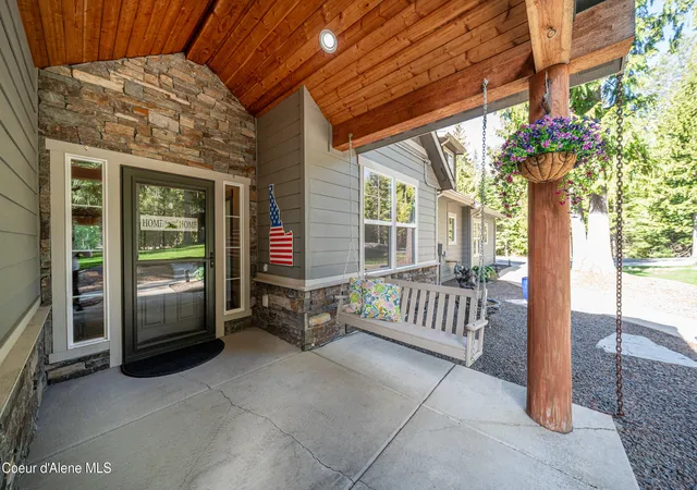 Homes for sale in Rathdrum, ID | 3102 W Mack Ln, Rathdrum, ID 83858 | MLS# 26-6534