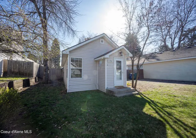 Homes for sale in Coeur D Alene, ID | 1514 N 6th St, Coeur D Alene, ID 83814 | MLS# 26-6700