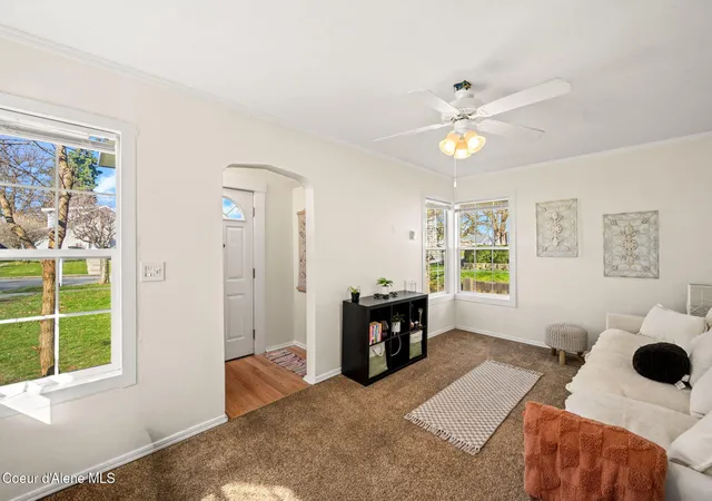 Homes for sale in Coeur D Alene, ID | 1514 N 6Th St, Coeur D Alene, ID 83814 | MLS# 26-6700