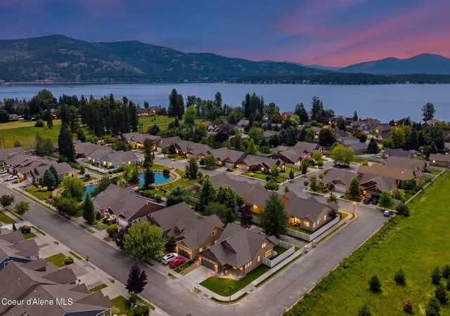 Homes for sale in Sandpoint, ID | 1521 Autumn Ln, Sandpoint, ID 83864 | MLS# 26-6680