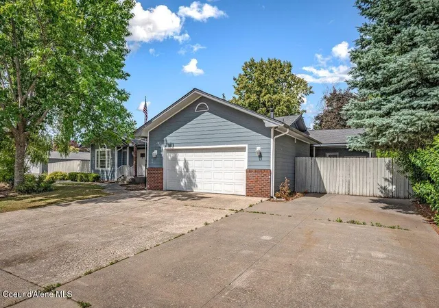Photo 2 of Single family home for sale at 3701 N Belmont Rd, Coeur D Alene, ID 83815 | MLS# 26-6600 | Listing updated on 2026-07-20