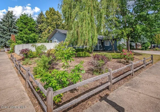 Photo 4 of Single family home for sale at 3701 N Belmont Rd, Coeur D Alene, ID 83815 | MLS# 26-6600 | Listing updated on 2026-07-20