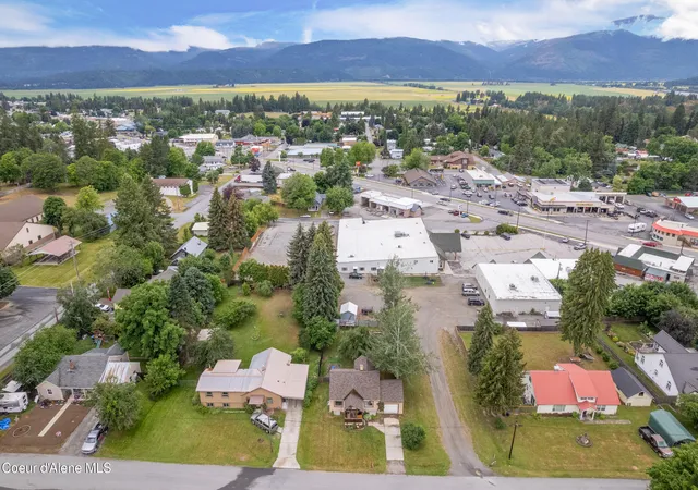 Homes for sale in Bonners Ferry, ID | 6758 El Paso St, Bonners Ferry, ID 83805 | MLS# 26-6795