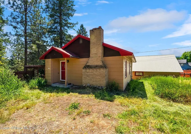 Homes for sale in Bonners Ferry, ID | 6558 Chinook St, Bonners Ferry, ID 83805 | MLS# 26-6669