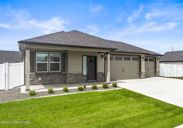 Homes for sale in Rathdrum, ID | 11842 N Lennon Ln, Rathdrum, ID 83858 | MLS# 26-6618