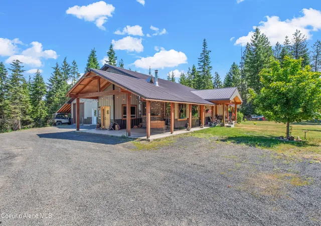 Homes for sale in St. Maries, ID | 1124 Bugle Point Rd, St. Maries, ID 83861 | MLS# 26-6671