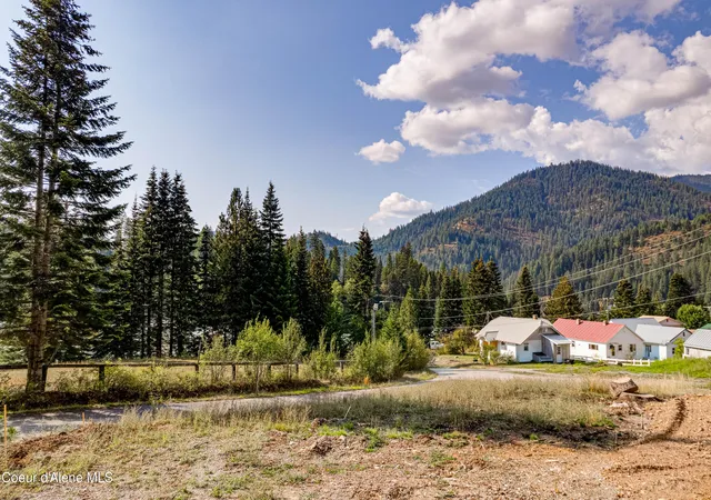 Homes for sale in Mullan, ID | 601 8th St, Mullan, ID 83846 | MLS# 26-6654