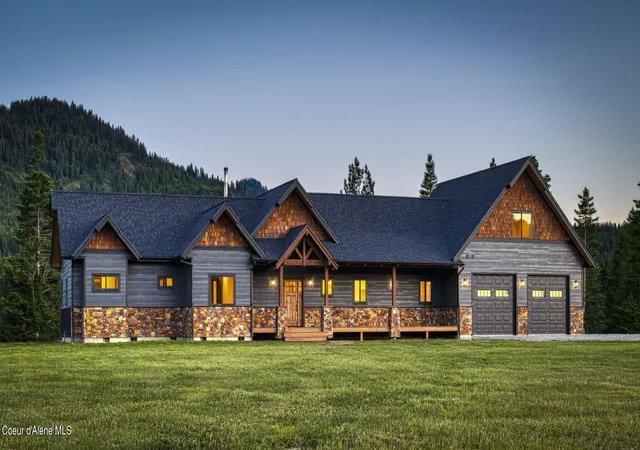 Photo 2 of Single family home for sale at 4450 Dufort Rd, Sagle, ID 83860 | MLS# 26-6647 | Listing updated on 2026-09-11