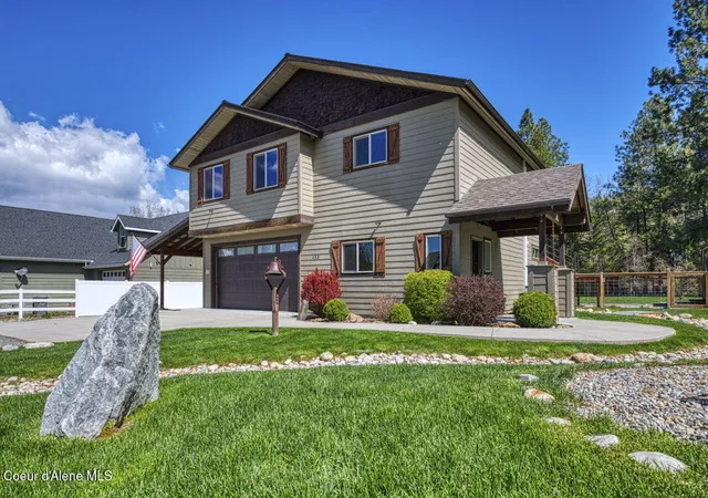 Photo 1 of Single family home for sale at 453 Birch Hvn Dr, Sagle, ID 83860 | MLS# 26-6697 | Listing updated on 2026-09-12