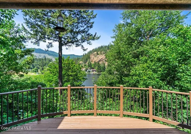 Homes for sale in Rathdrum, ID | 20535 N Pinehurst St, Rathdrum, ID 83858 | MLS# 26-6672