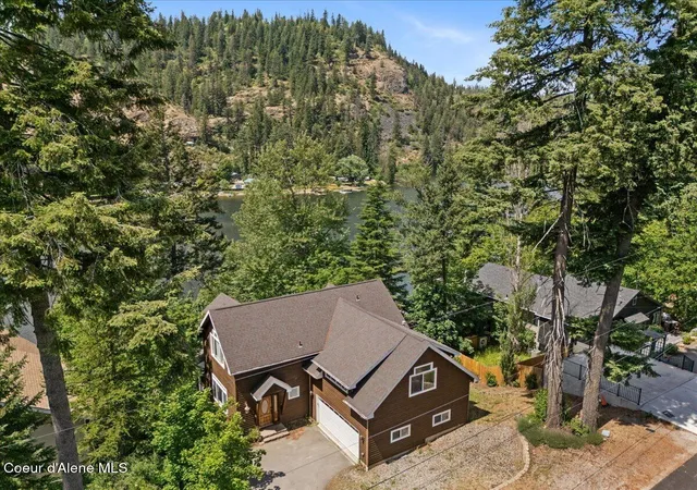 Homes for sale in Rathdrum, ID | 20535 N Pinehurst St, Rathdrum, ID 83858 | MLS# 26-6672