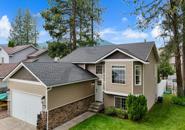 Homes for sale in Rathdrum, ID | 6535 W Flagstaff St, Rathdrum, ID 83858 | MLS# 26-6657