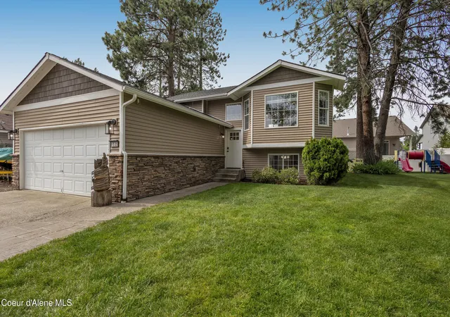 Homes for sale in Rathdrum, ID | 6535 W Flagstaff St, Rathdrum, ID 83858 | MLS# 26-6657