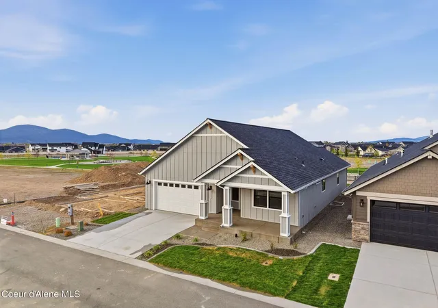 Homes for sale in Coeur D Alene, ID | 4447 W Hide Away Ln, Coeur D Alene, ID 83815 | MLS# 26-6728