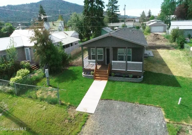 Homes for sale in Plummer, ID | 1133 C St, Plummer, ID 83851 | MLS# 26-6715