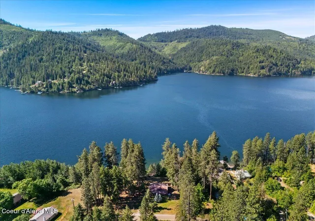 Homes for sale in Spirit Lake, ID | 7552 W Mount Carlton Dr, Spirit Lake, ID 83869 | MLS# 26-6734