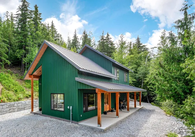 Photo 1 of Single family home for sale at 149 Idyllwild Rd, Sagle, ID 83860 | MLS# 26-6958 | Listing updated on 2026-09-17