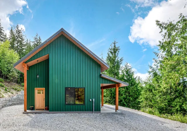 Photo 3 of Single family home for sale at 149 Idyllwild Rd, Sagle, ID 83860 | MLS# 26-6958 | Listing updated on 2026-09-17