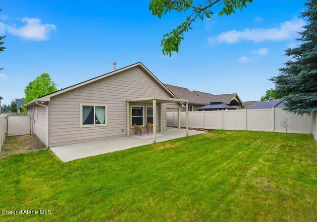 Homes for sale in Coeur D'alene, ID | 6208 N Cornwall St, Coeur D'alene, ID 83815 | MLS# 26-6763