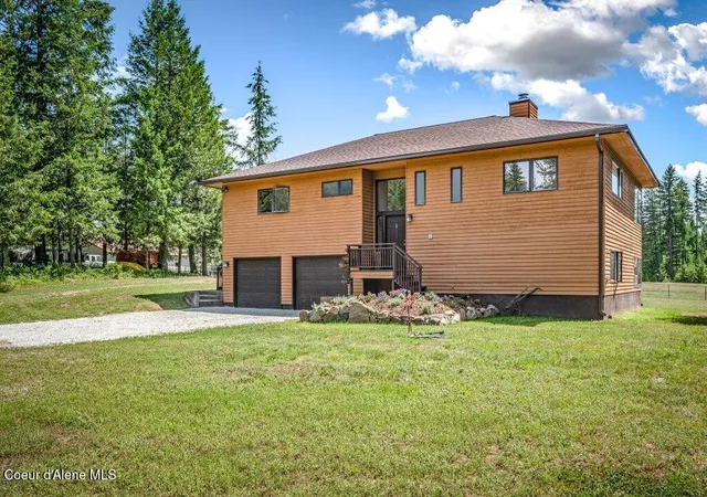 Homes for sale in Spirit Lake, ID | 634 Skyhawk Dr, Spirit Lake, ID 83869 | MLS# 26-6877