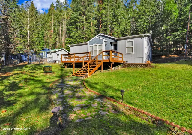 2nd image of 181 Circle Dr, Hope, ID 83836 | MLS# 26-6777