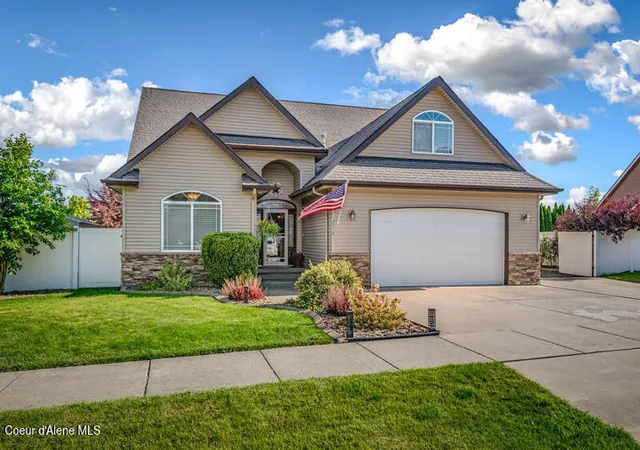 Homes for sale in Hayden, ID | 2518 W Berkley Ln, Hayden, ID 83835 | MLS# 26-6845