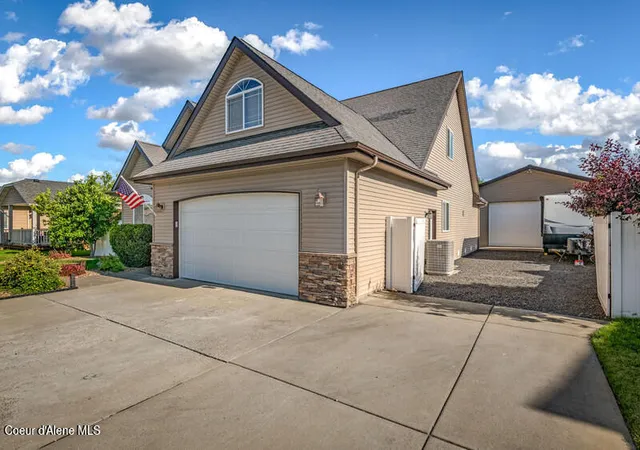 Homes for sale in Hayden, ID | 2518 W Berkley Ln, Hayden, ID 83835 | MLS# 26-6845