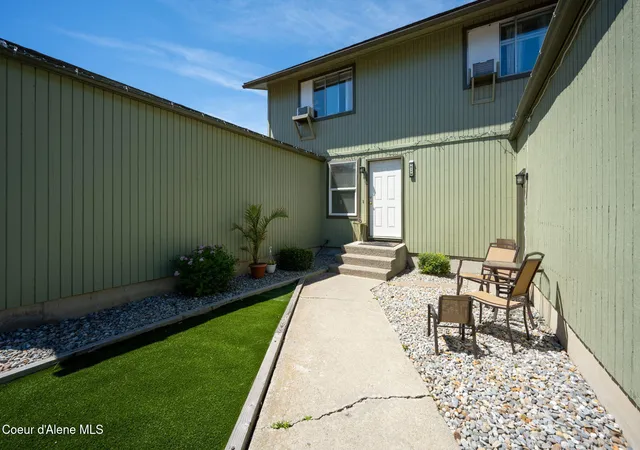 2nd image of 1615 N 6th St, Coeur D Alene, ID 83814 | MLS# 26-6967