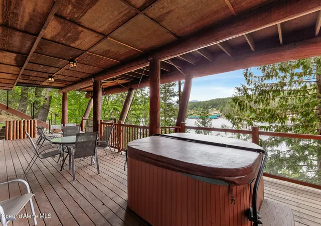 Photo 3 of Single family home for sale at 8247 W Shorecrest Rd, Coeur D Alene, ID 83814 | MLS# 26-6949 | Listing updated on 2026-09-19