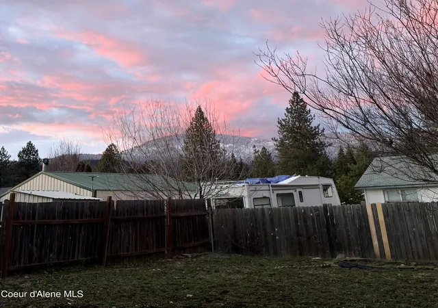 Homes for sale in Rathdrum, ID | 7443 W Macaw Ln, Rathdrum, ID 83858 | MLS# 26-6900