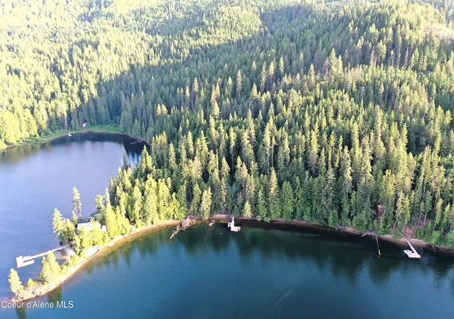 Photo 3 of Single family home for sale at 17914 S Spirit Lake Shore, Spirit Lake, ID 83869 | MLS# 26-6856 | Listing updated on 2026-08-27