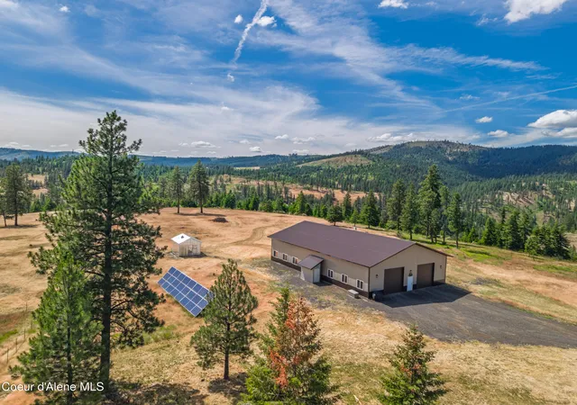 Photo 3 of Single family home for sale at 2321 Echo Springs Rd, Saint Maries, ID 83861 | MLS# 26-7021 | Listing updated on 2026-07-30