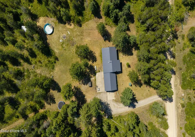 Homes for sale in Spirit Lake, ID | 33250 N Tahoe Dr, Spirit Lake, ID 83869 | MLS# 26-7129