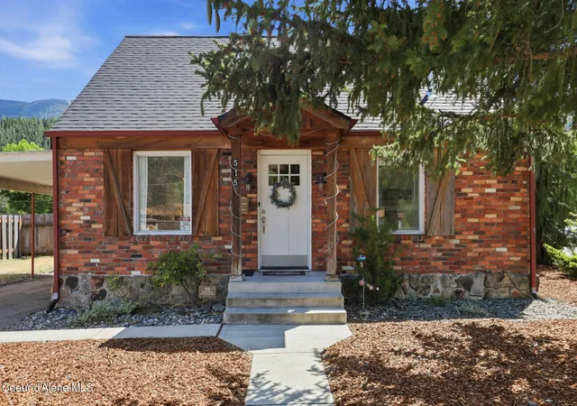 Homes for sale in Kellogg, ID | 515 Bunker Ave # 1, Kellogg, ID 83837 | MLS# 26-6936