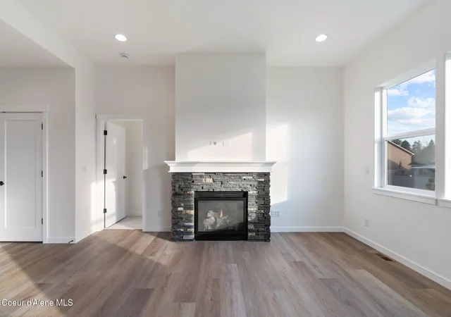 image of 7612 N Girard Cir, Coeur D Alene, ID 83815 | MLS# 26-6963
