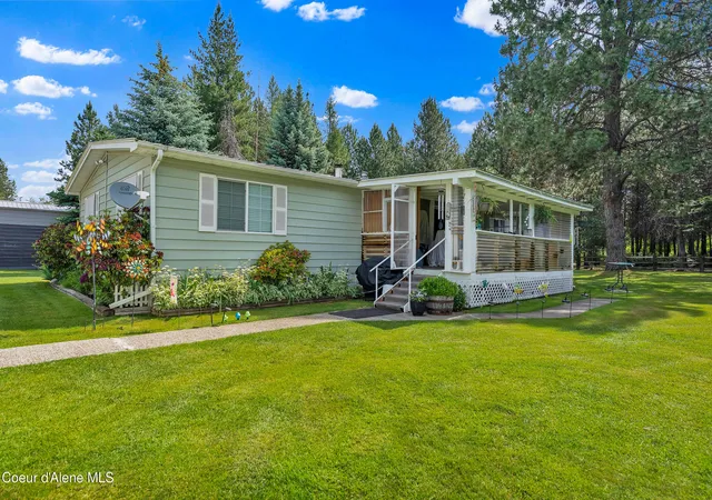 Photo 3 of Single family home for sale at 443 Herrmann Lake Rd, Sagle, ID 83860 | MLS# 26-6990 | Listing updated on 2026-07-22