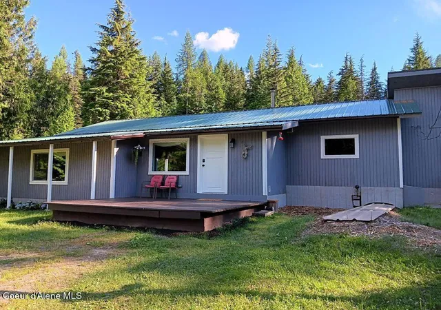 Homes for sale in Priest River, ID | 452 Toad Road, Priest River, ID 83856 | MLS# 26-7001