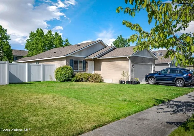Homes for sale in Coeur D'alene, ID | 2602 W Freeland Dr, Coeur D'alene, ID 83815 | MLS# 26-7086